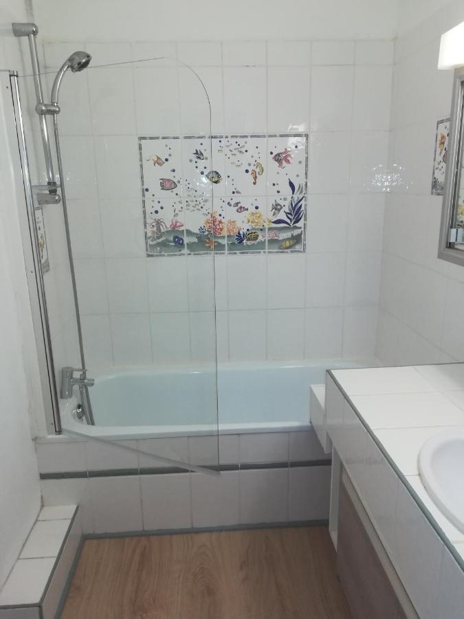 Appartement 1Ere Ligne Vue Port Avec Balcon, Piscine Agde Exterior foto